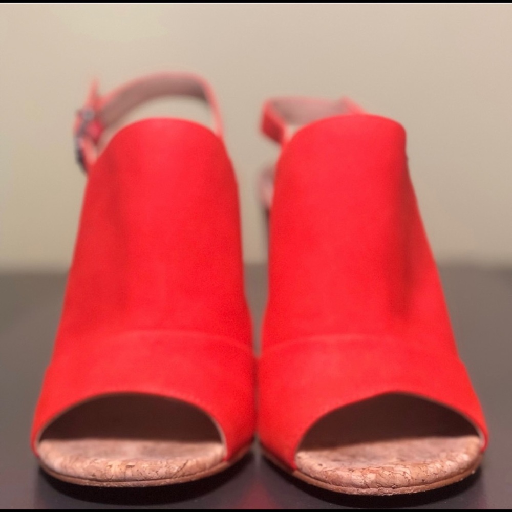 BCBG Generation Loriah Sandal - Picture 5 of 7
